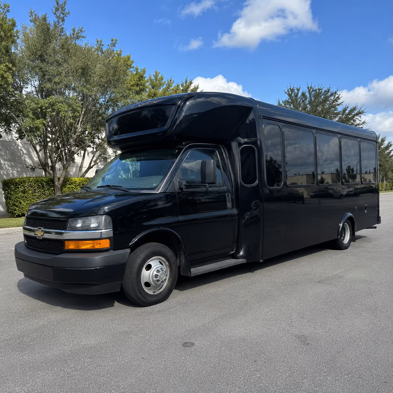 Moreno Valley Birthday, Sweet 16, & Quinceañera Transportation party bus exterior